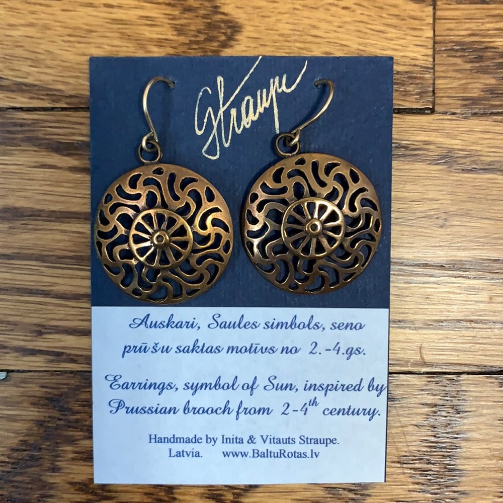 HOST PICK 🎉NWT Straupe Handmade Earrings